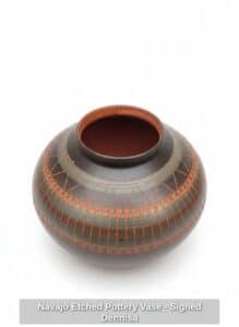Navajo-Etched-Pottery-Vase-Signed-Dennisa-second-image