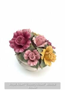 Royal-Albert-Country-Roses-Musical-Basket