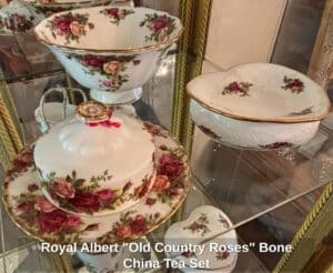 Royal-Albert-Old-Country-Roses-Bone-China-Tea-Set-second-image