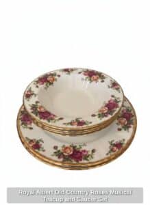 Royal-Albert-Old-Country-Roses-Musical-Teacup-and-Saucer-Set-fourth-image