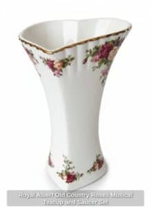 Royal-Albert-Old-Country-Roses-Musical-Teacup-and-Saucer-Set-third-image