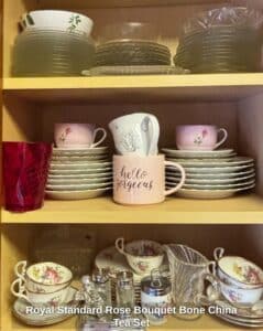 Royal-Standard-Rose-Bouquet-Bone-China-Tea-Set-second-image