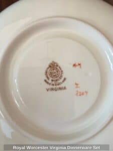 Royal-Worcester-Virginia-Dinnerware-Set-fifth-image