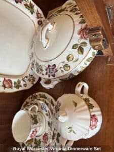 Royal-Worcester-Virginia-Dinnerware-Set-third-image