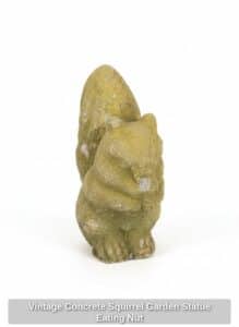 Vintage-Concrete-Squirrel-Garden-Statue-Eating-Nut