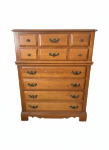 Vintage-Flanders-Maple-Wood-Dresser-and-Chest-of-Drawers-Set