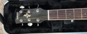 Yamaha-APX-Thinline-Cutaway-Acoustic-Electric-Guitar-second-image