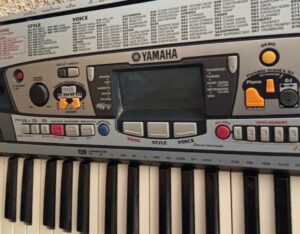 Yamaha-PSR-Portable-Keyboard-second-image