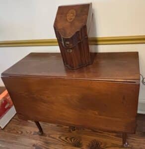 Antique-Mahogany-Drop-Leaf-Dining-Table-with-Octagonal-Box