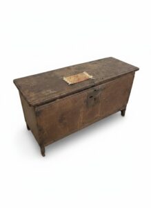 Antique-Primitive-Pine-Blanket-Chest-with-Textile-Appliqu