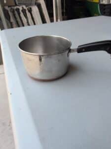 Bazaar-de-La-Cuisine-Saucepan-with-Copper-Bottom-second-image