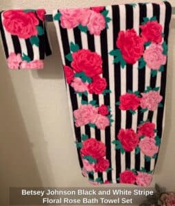 Betsey-Johnson-Black-and-White-Stripe-Floral-Rose-Bath-Towel-Set