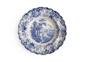 Blue-Willow-Pattern-China-Plates-and-Bowls-second-image