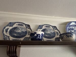 Johnson-Brothers-Old-Britain-Castles-Blue-and-White-Ceramic-Plates-and-Bowl