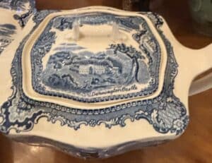 Johnson-Brothers-Old-Britain-Castles-Donnington-Castle-Serving-Dish
