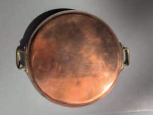 Mauviel-France-Copper-Saut-Pan-with-Cast-Iron-Handle-third-image