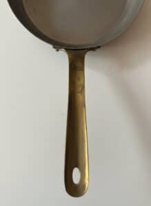 Oval-Copper-Fish-Pan-with-Brass-Handle-second-image
