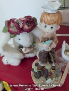 Precious-Moments-God-Loveth-A-Cheerful-Giver-Figurine