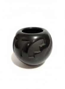 Santa-Clara-Pueblo-Carved-Blackware-Pottery-Vase