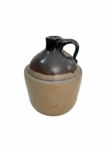 Two-Tone-Stoneware-Jug-with-Lid