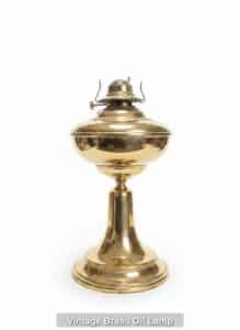 Vintage-Brass-Oil-Lamp