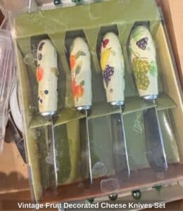 Vintage-Fruit-Decorated-Cheese-Knives-Set