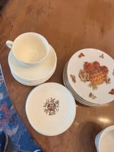 Vintage-Mikasa-Garden-Harvest-Fruit-Pattern-China-Set