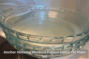 Anchor-Hocking-Wexford-Pattern-Glass-Pie-Plate-Set