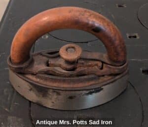Antique-Mrs.-Potts-Sad-Iron