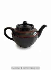Assorted-Ceramic-Teapots-third-image