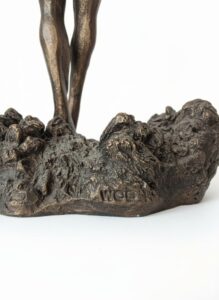 Bronze-Giraffe-Sculpture-by-W.C.-Grace-second-image