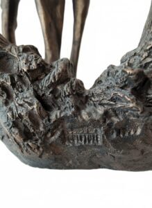 Bronze-Giraffe-Sculpture-by-W.C.-Grace-third-image