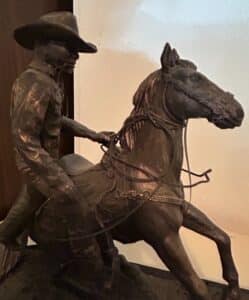 Calf-Roper-Bronze-Sculpture-by-Bill-Frank-third-image