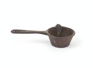 Cast-Iron-Smelting-Ladle