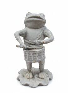 Conga-Drummer-Musical-Frog-Outdoor-Garden-Sculpture