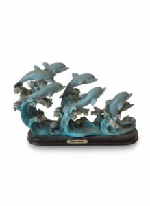 Dolphin-Family-Sculpture-by-Meerbi