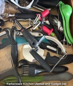 Farberware-Kitchen-Utensil-and-Gadget-Set