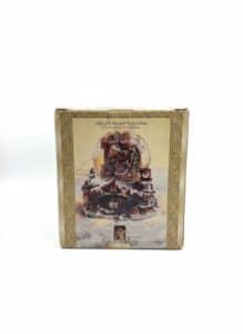 Grandeur-Noel-Musical-Water-Globe-with-Teddy-Bears