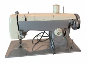 Kenmore-Model-Automatic-Zig-Zag-Sewing-Machine-with-Table-second-image