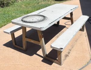 Lifetime-Picnic-Table