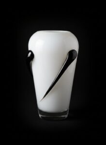 Murano-Style-Penguin-Glass-Vase