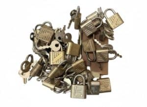 Padlocks-and-Keys-Tiny
