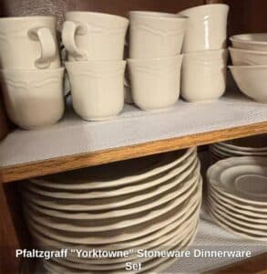 Pfaltzgraff-Yorktowne-Stoneware-Dinnerware-Set