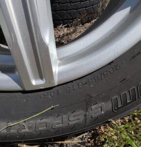 Phantom-C-Sport-Tire-with-Spoke-Alloy-Wheel-second-image