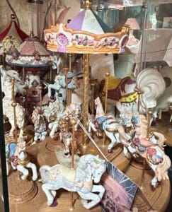 San-Francisco-Music-Box-Company-Carousel-Music-Boxes-second-image