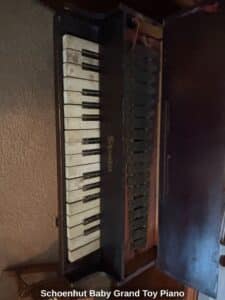 Schoenhut-Baby-Grand-Toy-Piano-second-image