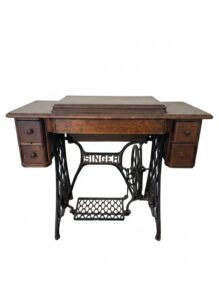 Singer-Intuition-Treadle-Sewing-Machine-with-Cabinet