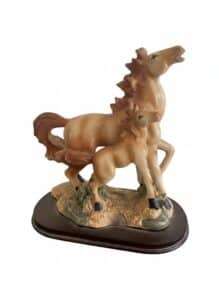 The-Hamilton-Collection-Mare-and-Foal-Figurine