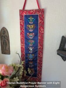 Tibetan-Buddhist-Prayer-Banner-with-Eight-Auspicious-Symbols