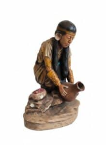 Universal-Statuary-Native-American-Woman-with-Pot-Statue
